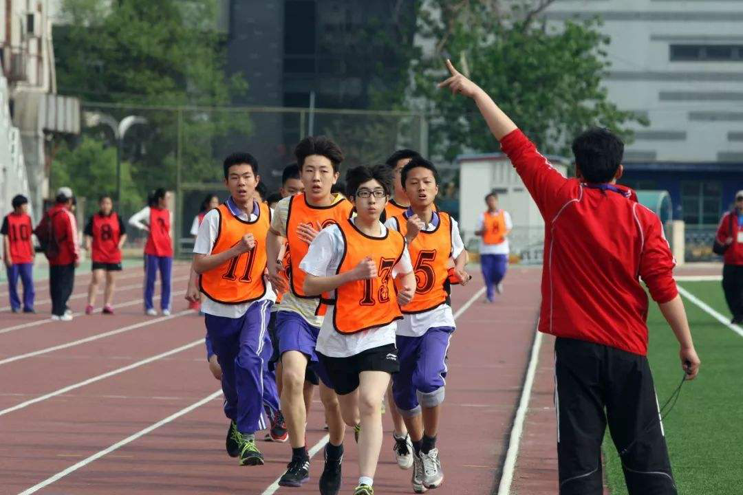 中考体育跑步怎么高分？别慌，我帮你捋清楚